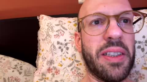 Snapshot of realhorsedick chatting on 02-01-26, 10:36 HugeSecret online show from 02-01-26, 10:36
