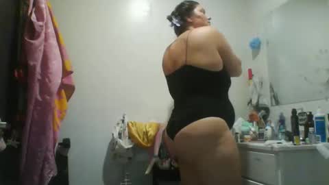 Snapshot of reallivepriestess chatting on 11-07-25, 04:07 RealLivePriestess333 online show from 11-07-25, 04:07