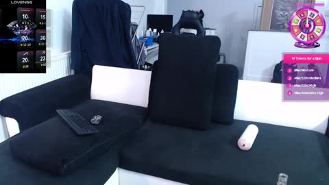 Snapshot of reallyman7 chatting on 03-11-25, 01:48 Ask me online show from 03-11-25, 01:48