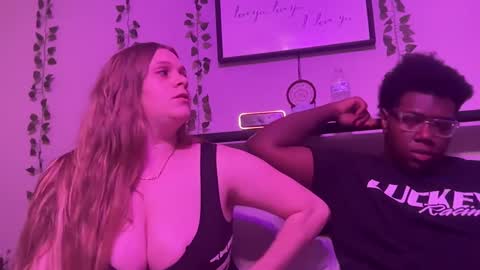 Preston  Stella online show from 01-20-25, 05:59