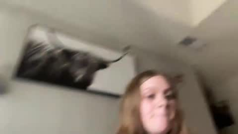 Preston  Stella online show from 02-05-25, 05:31