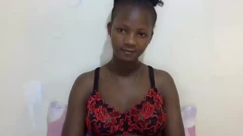 queen online show from 03-10-25, 03:56