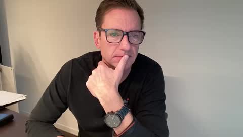 realstuff_ online show from 12-05-24, 02:44