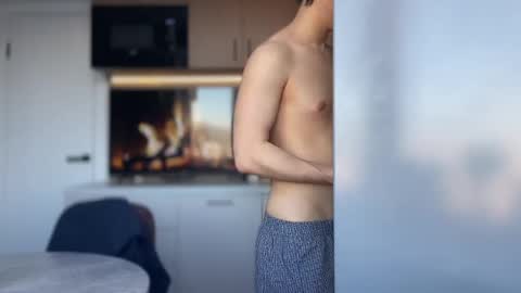 Snapshot of realsupermichael chatting on 02-19-25, 12:44 AliceEve online show from 02-19-25, 12:44