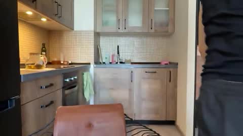 AliceEve online show from 04-10-26, 09:47