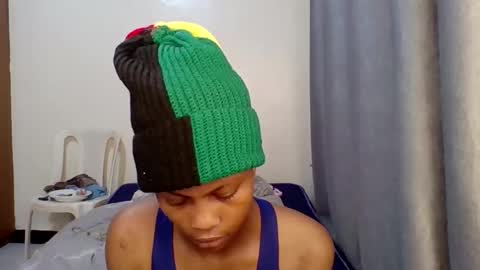 BEE AND DEE online show from 09-14-25, 03:49