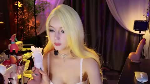 Snapshot of reaowna___ chatting on 10-01-25, 12:00 reaowna___ online show from 10-01-25, 12:00