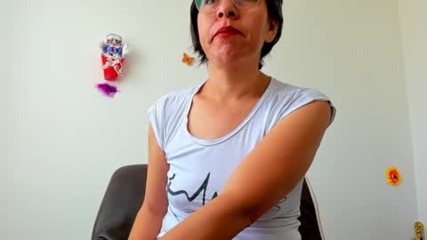 Snapshot of rebbeca09 chatting on 01-01-25, 02:09 Rebbeca online show from 01-01-25, 02:09