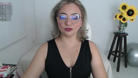 REBECA online show from 01-08-26, 01:02
