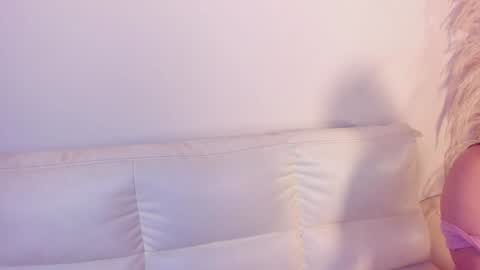 Rebeca Williams online show from 02-01-25, 02:37