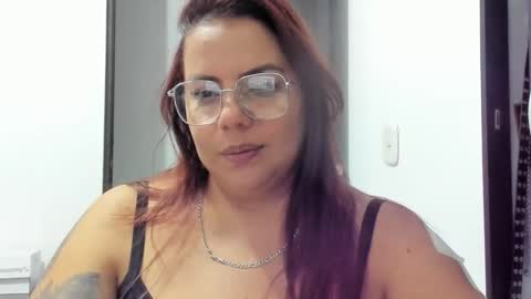 rebeca guiraut online show from 02-05-26, 01:54