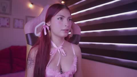 Rebeca  online show from 11-11-25, 04:40