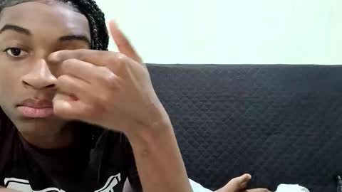 Tu mami Rebecca online show from 05-21-26, 01:51