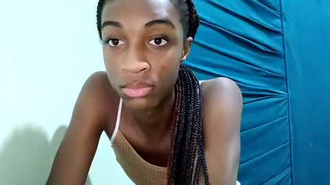 Tu mami Rebecca online show from 06-16-26, 12:08