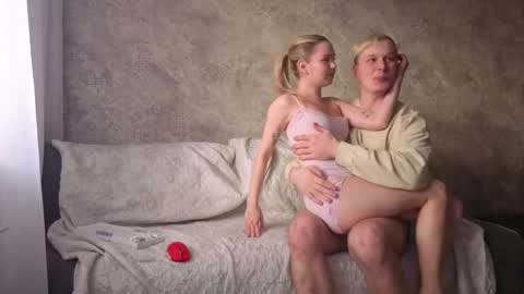 rebecca_david online show from 04-22-26, 12:07