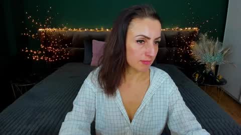 Snapshot of rebecca_diamonds chatting on 01-23-25, 08:04 rebecca_diamonds online show from 01-23-25, 08:04