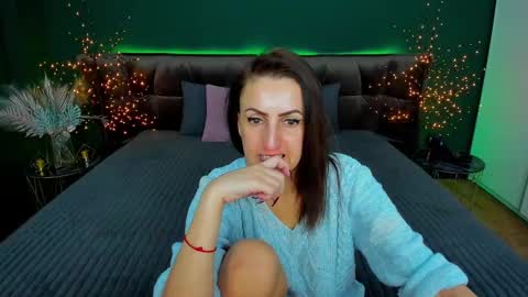 Snapshot of rebecca_diamonds chatting on 02-11-25, 09:42 rebecca_diamonds online show from 02-11-25, 09:42