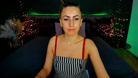 Snapshot of rebecca_diamonds chatting on 09-18-25, 05:20 rebecca_diamonds online show from 09-18-25, 05:20