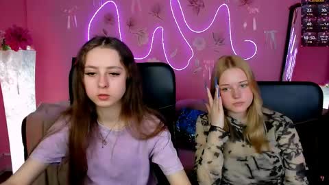 rebecca_smile_ online show from 04-23-26, 12:15