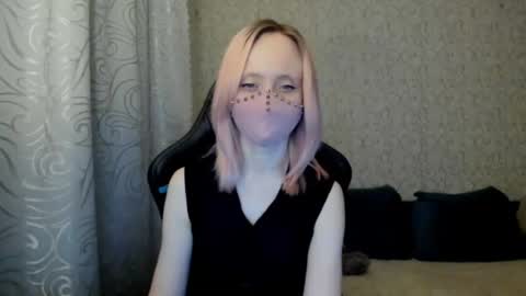 Snapshot of rebesaolset chatting on 12-06-24, 04:38 RebesaOlset online show from 12-06-24, 04:38