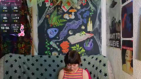 Snapshot of reborn_elf chatting on 11-15-25, 09:54 Lara online show from 11-15-25, 09:54