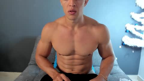 twitter REECET26 instagram RECCETAYLOR online show from 01-15-25, 12:09