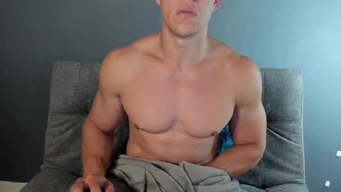 twitter REECET26 instagram RECCETAYLOR online show from 01-25-25, 11:13