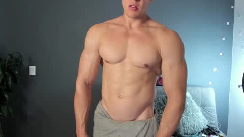 twitter REECET26 instagram RECCETAYLOR online show from 02-05-25, 12:53