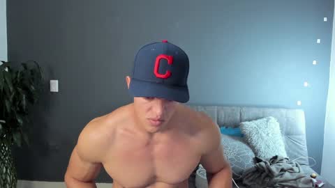 twitter REECET26 instagram RECCETAYLOR online show from 02-06-25, 12:22