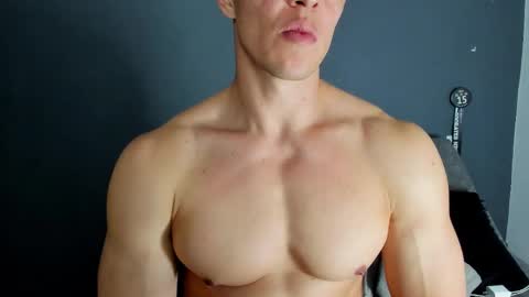 twitter REECET26 instagram RECCETAYLOR online show from 11-02-25, 12:46