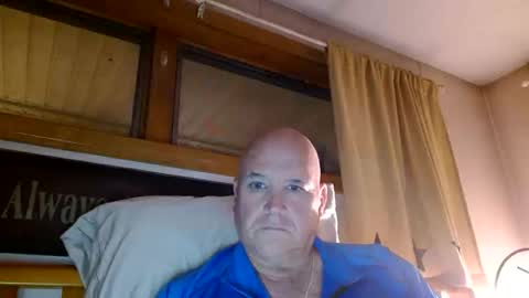 Mtn. Man online show from 10-12-25, 01:37