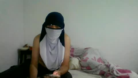 red_and_black_masks online show from 06-19-26, 02:38