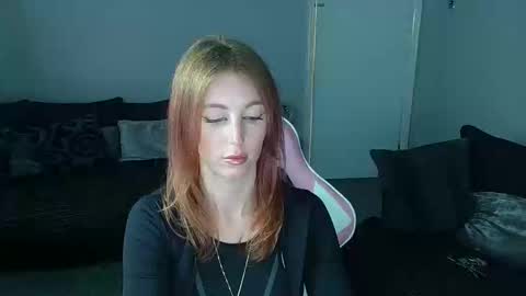 Red -  online show from 04-15-26, 02:02