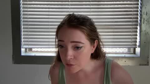 Redheadwinter online show from 05-08-26, 03:17