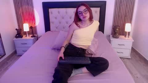 Kitty online show from 10-27-25, 08:57