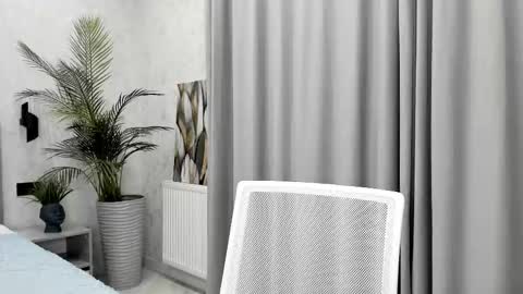 Snapshot of red_mok chatting on 12-18-25, 02:06 Neta online show from 12-18-25, 02:06