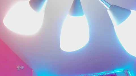 Luna online show from 01-10-25, 07:25