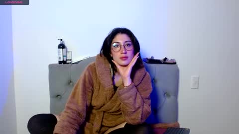 Snapshot of red_moonn chatting on 01-08-25, 10:48 IG   OF red moonn online show from 01-08-25, 10:48