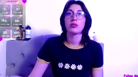 Snapshot of red_moonn chatting on 03-08-25, 03:13 IG   OF red moonn online show from 03-08-25, 03:13