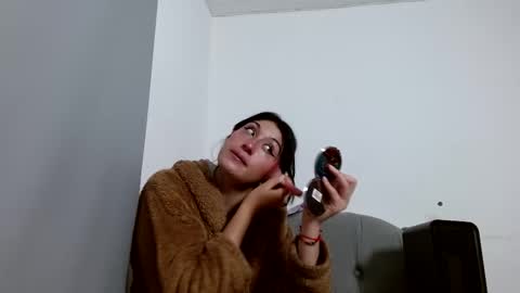 Snapshot of red_moonn chatting on 03-12-25, 11:09 IG   OF red moonn online show from 03-12-25, 11:09