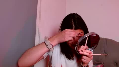 Snapshot of red_moonn chatting on 12-03-25, 06:43 IG OF red moonn online show from 12-03-25, 06:43