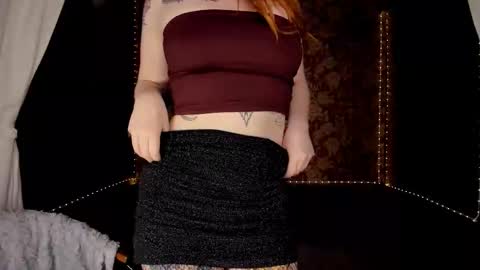 Mia online show from 03-06-26, 12:01