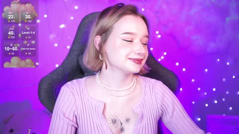 Snapshot of red_queeen chatting on 01-11-25, 08:43 QUEEN OF EVIL online show from 01-11-25, 08:43