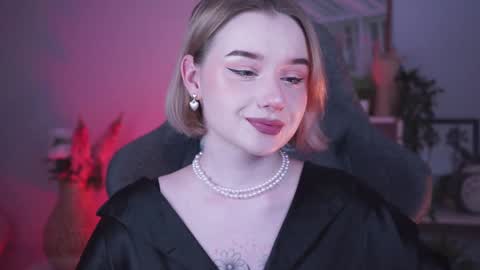 Snapshot of red_queeen chatting on 01-12-25, 07:53 QUEEN OF EVIL online show from 01-12-25, 07:53