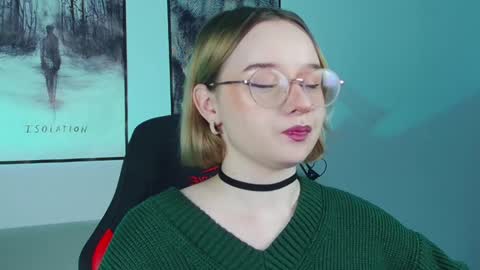 Snapshot of red_queeen chatting on 01-21-25, 08:11 QUEEN OF EVIL online show from 01-21-25, 08:11