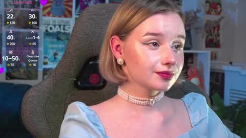 Snapshot of red_queeen chatting on 01-28-25, 11:28 QUEEN OF EVIL online show from 01-28-25, 11:28