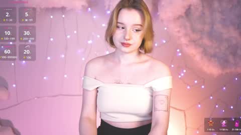 Snapshot of red_queeen chatting on 02-10-25, 08:42 QUEEN OF EVIL online show from 02-10-25, 08:42