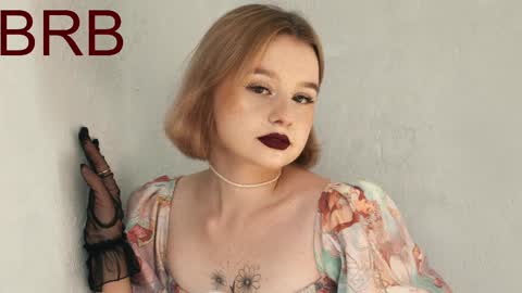 Snapshot of red_queeen chatting on 03-04-25, 05:11 QUEEN OF EVIL online show from 03-04-25, 05:11