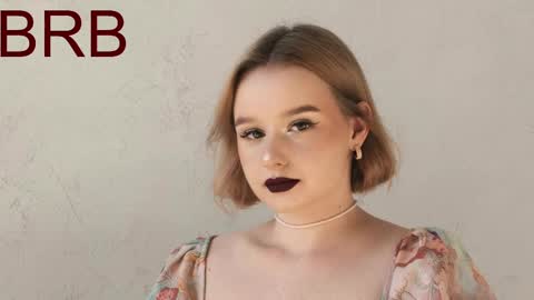 Snapshot of red_queeen chatting on 03-06-25, 08:30 QUEEN OF EVIL online show from 03-06-25, 08:30