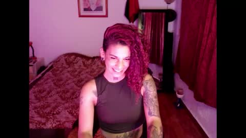 Instagram Valerie yourdream online show from 01-15-25, 04:47